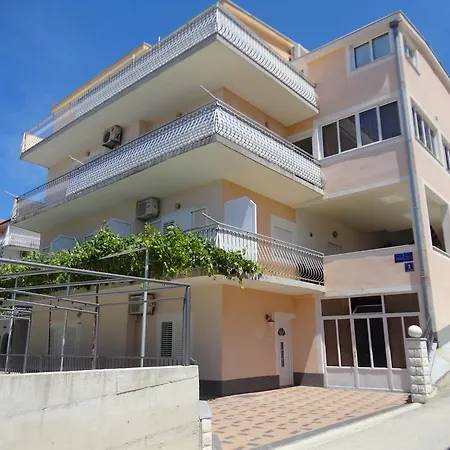 Apartment Veronika Makarska