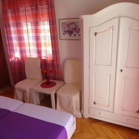 Veronika Apartment