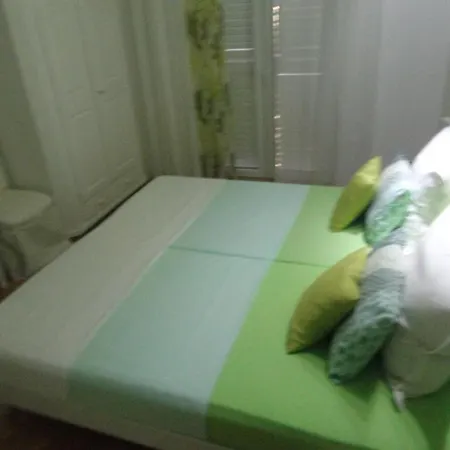 Veronika Apartment *