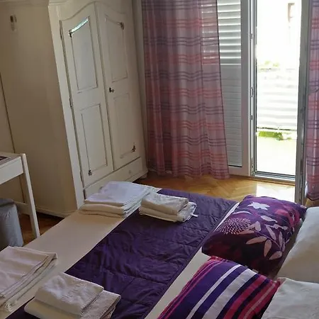 Veronika Lejlighed *