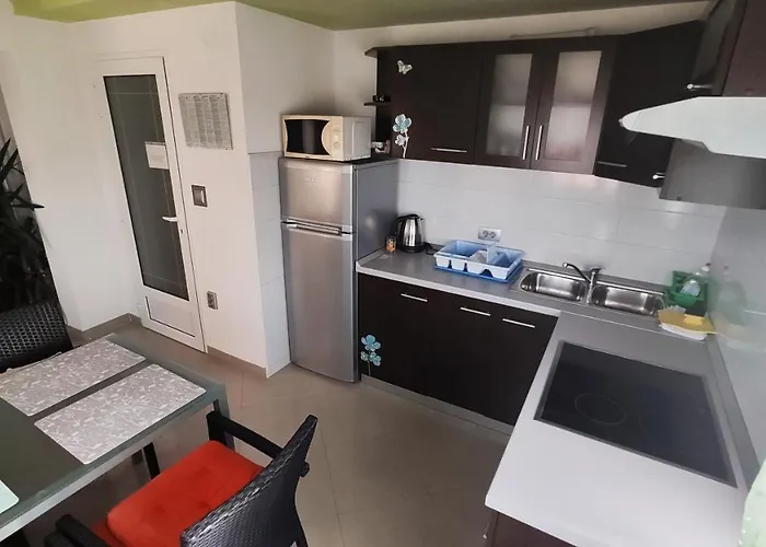 Veronika Apartamento *