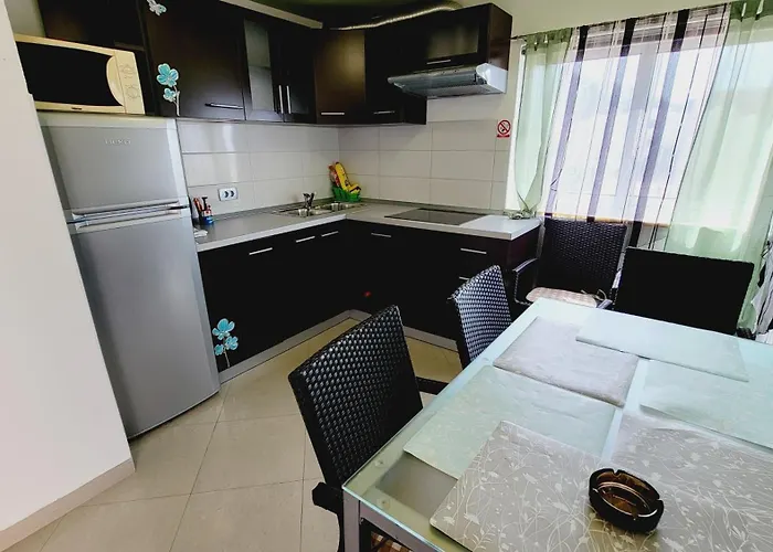 Veronika Apartamento *