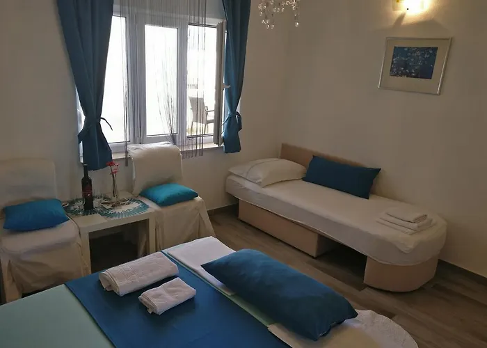 Veronika Apartamento *