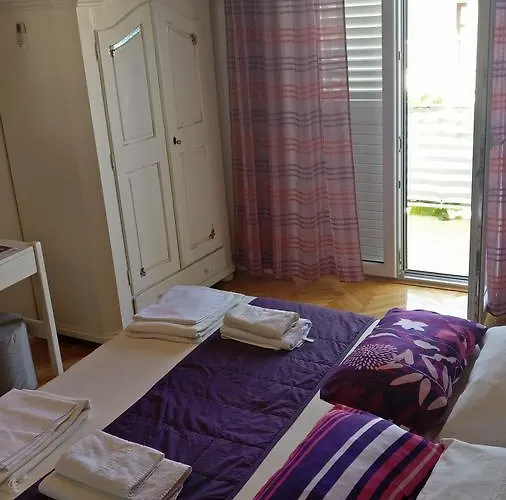 Veronika Apartamento *