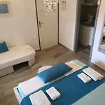 Veronika アパート